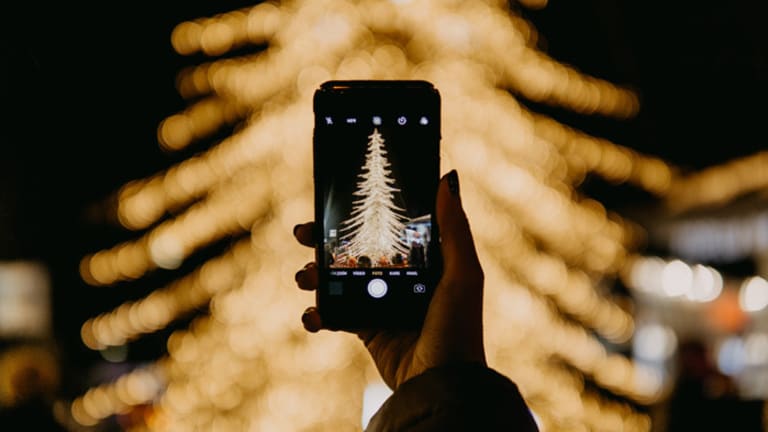 UPTOWN Wants to Know What is Your Favorite Holiday Family Tradition