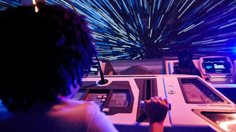 Disney’s Star Wars: Galactic Starcruiser Completely Breaks the 4th Wall