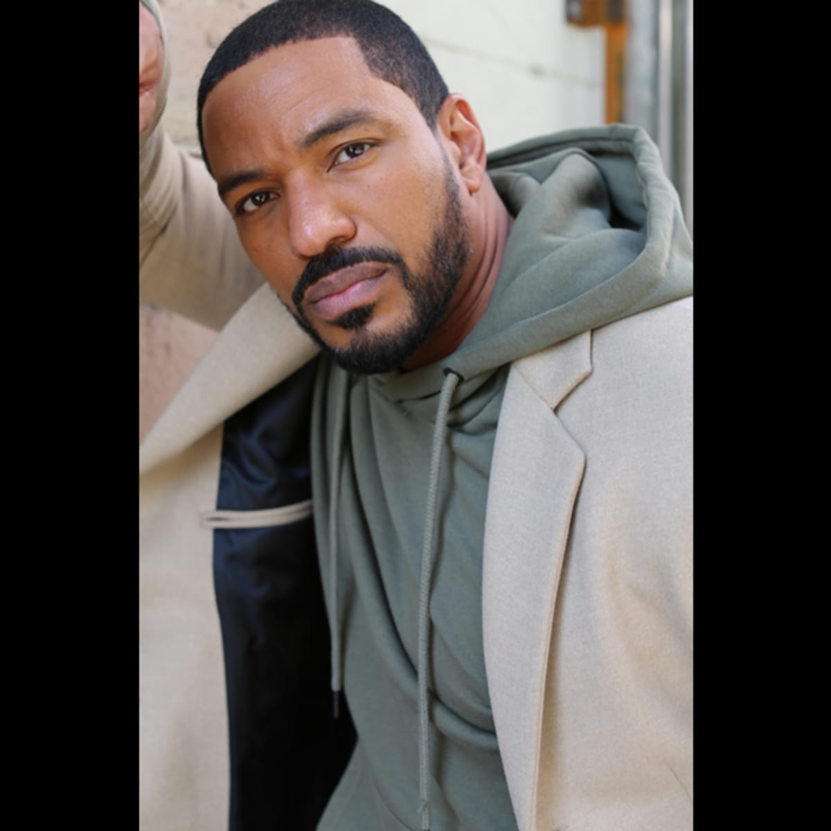 Laz Alonso Wife 2022