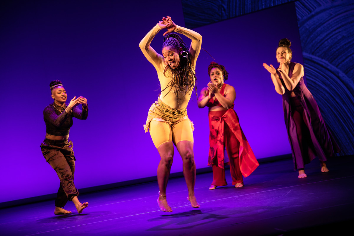 Tendayi Kuumba (Lady in Brown), D. Woods (Lady in Yellow), Kenita R. Miller (Lady in Red), Alexandria Wailes (Lady in Purple) in for colored girls … 